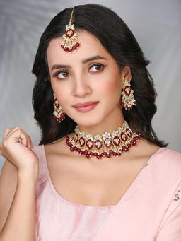 Peora - Gold Plated Maroon Kundan and Beads Studded Necklace Earrings and Maangtikka (Set of 3)