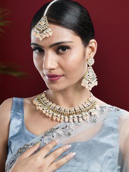 Peora - Gold Plated Kundan and Peach Beads Studded Necklace Earrings and Maangtikka (Set of 3)