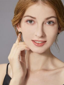 Peora - Silver Plated Black Stone Studded Square Shape Stud Earrings Fashion for Women