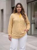 Yellow color option, Currently selected