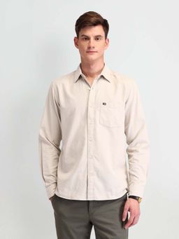 Arrow Sports - Men Cream Solid Slim Fit Casual Shirt