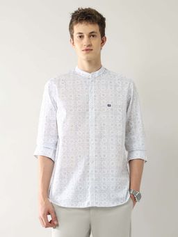 Arrow Sports - Men White Printed Slim Fit Casual Shirt