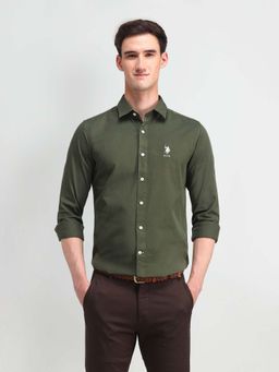 U.S. Polo Assn. Denim Co. - Men Green Solid Slim Fit Formal Shirt