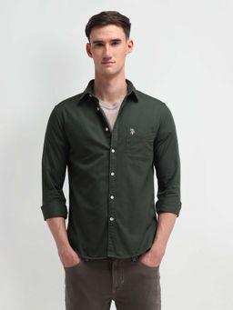 U.S. Polo Assn. Denim Co. - Men Green Solid Slim Fit Casual Shirt