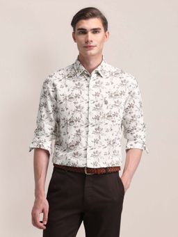 U.S. POLO ASSN. - Men White Printed Tailored Fit Casual Shirt