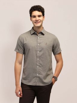 U.S. POLO ASSN. - Men Brown Solid Tailored Fit Casual Shirt