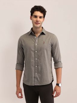 U.S. POLO ASSN. - Men Brown Solid Tailored Fit Casual Shirt