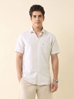 U.S. POLO ASSN. - Men Beige Stripes Tailored Fit Casual Shirt