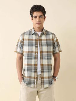 U.S. POLO ASSN. - Men Multi-Color Checks Tailored Fit Casual Shirt