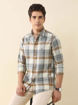 U.S. POLO ASSN. - Men Beige Checks Tailored Fit Casual Shirt