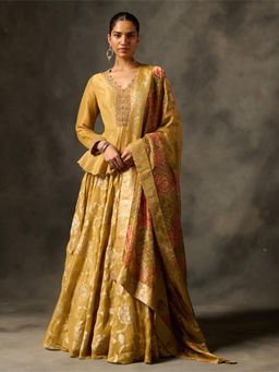 Saundh - Irja Gold Kurti with Lehenga and Dupatta (Set of 3)