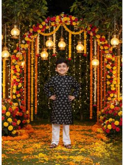 Maaesa - Boys Black Floral Kurta and Pyjama