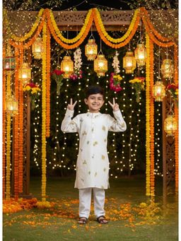 Maaesa - Boys White Floral Kurta and Pyjama
