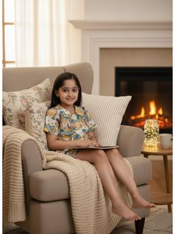 Maaesa - Girls Multi-Color Printed Shirt and Shorts