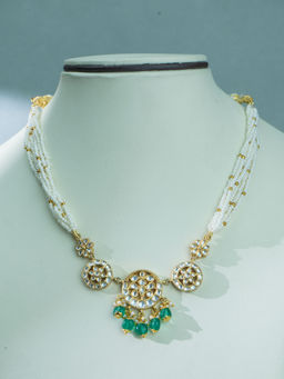 Srikala - Traditional Indian Kundan Pearl Necklace
