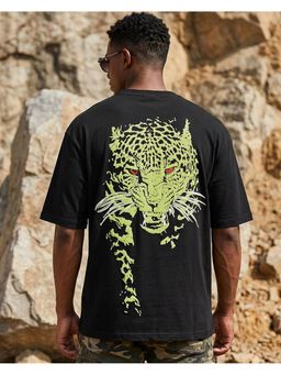 Bewakoof - Men Jet Black Red Eye Prey Graphic Printed Oversized T-Shirt