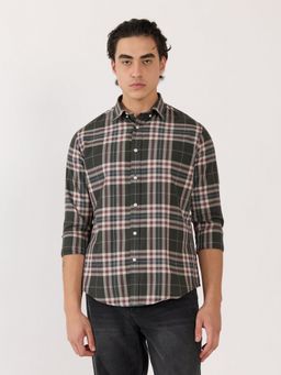 Espanshe - Men Green Checks Casual Shirt