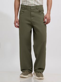 Espanshe - Men Green Cotton Blend Solid Straight Trouser