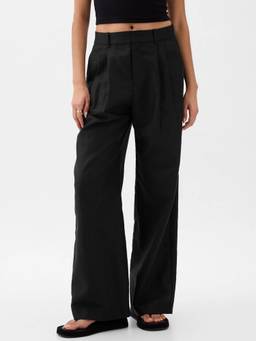 GAP - Women Black Cotton Blend Plain Regular Fit Pant