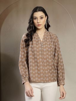 Gipsy - Chiq and Elegant Embroidered Rayon V-Neck Beige Top
