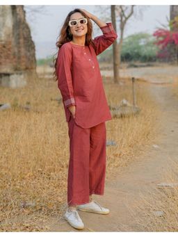 Babli - Women Coral Solid Round Neck Co-ord Set