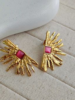 TAAHIRA JEWELLERY - 18K Gold Plated Daisy Gold Plated Earrings