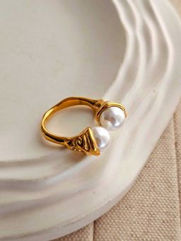 TAAHIRA JEWELLERY - 18K Gold Plated Thea Vintage Pearl Ring