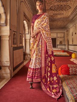 Akhilam - Women Silk Blend Cream And Maroon Designer Saree With Unstitched Blouse Piece