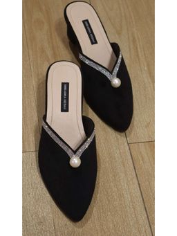 Shradha Hedau Footwear Couture - Diva Black Heels
