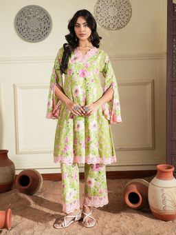 Indisangam - Women Green Floral Print Cotton Kurta and Pant
