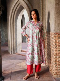 Indisangam - Women Green Floral Printed Cotton Angarkha Kurta and Pant