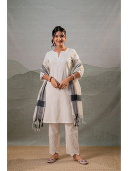 Juniper - Women Off-White Embroidered Kurta With Pant And Dupatta