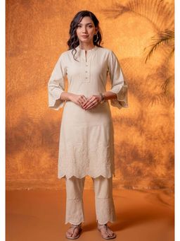 Juniper - Women Off-White Dune Tonal Schiffli Kurta With Pant