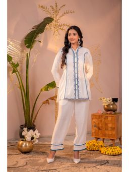 Juniper - Women White Linework Kurta With Pant
