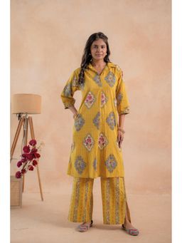Juniper - Women Mustard Heritage Print Kurta And Pant