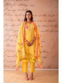Juniper - Women Yellow Floral Printed Kurta With Pant And Dupatta