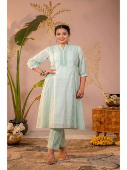 Juniper - Women Green Meadow Panelled Print Kurta With Pant