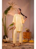 Yellow color option, Currently selected