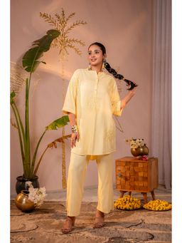 Juniper - Women Yellow Whisper Embroidered Kurta With Pant