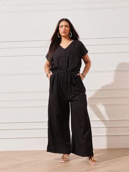 CURVY STREET - Black Relaxed Fit Jumpsuit with Belt