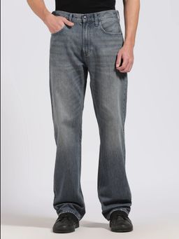 Calvin Klein - Light-Wash Regular Fit Mid Rise Jeans