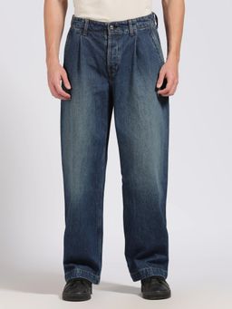 Calvin Klein - Mid-Wash Relaxed Fit Mid Rise Jeans