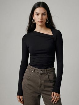 Outzidr - Black Solid Fitted Top