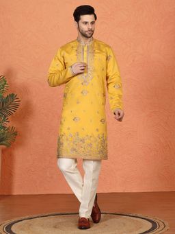Aham-Vayam - Pushp Gram Embroidered Back Elastic Kurta with Pant