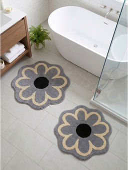 Saral Home - Daisy Flower Shaped Microfiber Antiskid Roun Grey Bath Mats (Pack of 2) (M)