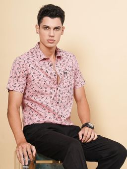 The Indian Garage Co - Men Slim Fit Half Sleeves Cutaway Collar Casual Shirt Pink