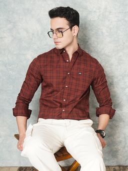 The Indian Garage Co - Men Slim Fit Checkered Full Sleeves Spread Collar Casual Shirt Brown