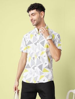 The Indian Garage Co - Men Slim Fit Half Sleeves Cutaway Collar Casual Shirt White