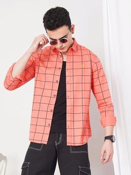 The Indian Garage Co - Men Slim Fit Checkered Full Sleeves Cutaway Collar Casual Shirt Pink