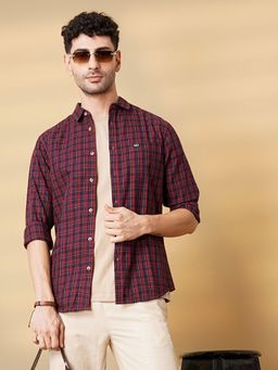 The Indian Garage Co - Men Slim Fit Checkered Full Sleeves Spread Collar Casual Shirt Maroon